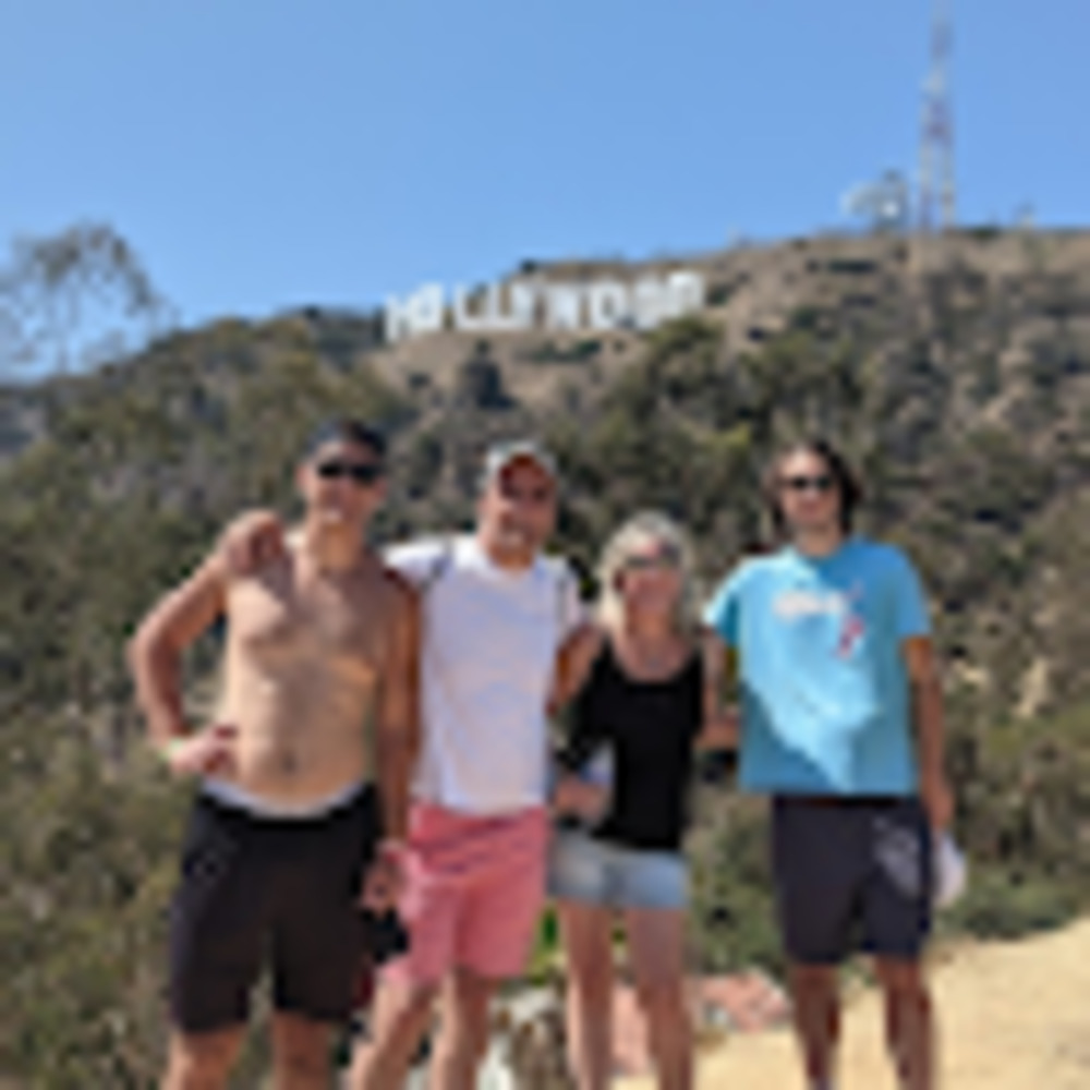 Meet your Posher, Haris